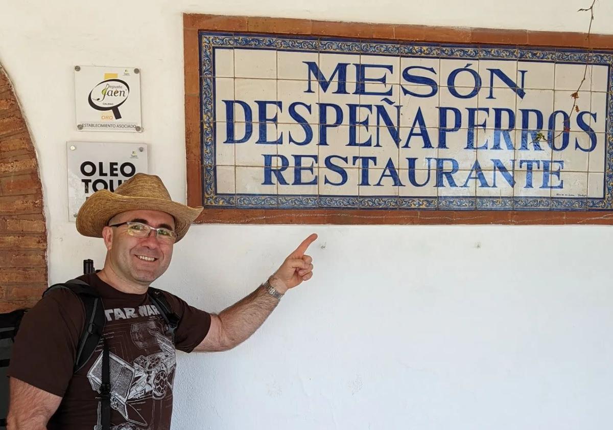 Imagen principal - El restaurante andaluz de Despeñaperros con «carne de caza» en el que comen famosos