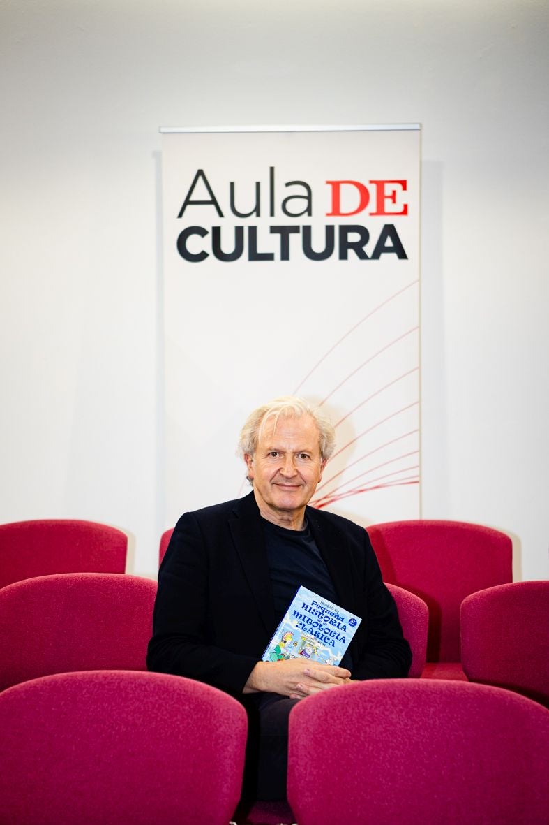 La mitología más actual: así ha sido el Aula de Cultura de IDEAL con Emilio del Río