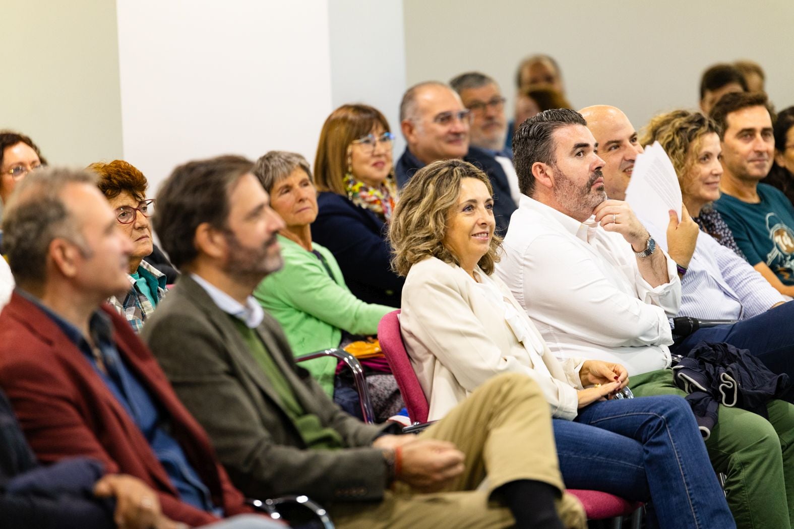 La mitología más actual: así ha sido el Aula de Cultura de IDEAL con Emilio del Río