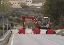 Corte de carretera en Benalúa por las inundaciones.