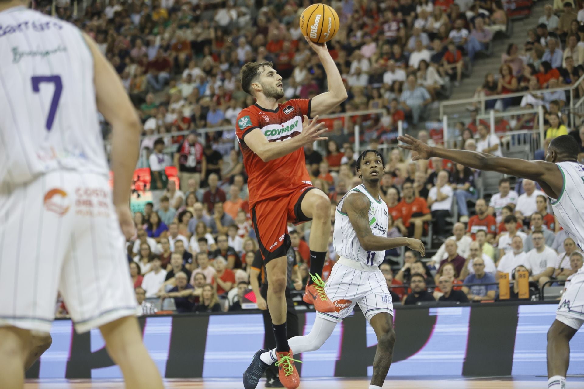 Sergi García, que lanza, es el mejor de la ACB en robos.