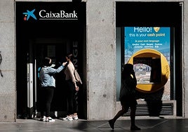 Los bancos se vuelcan en ayudar a los afectados por la DANA con créditos blandos