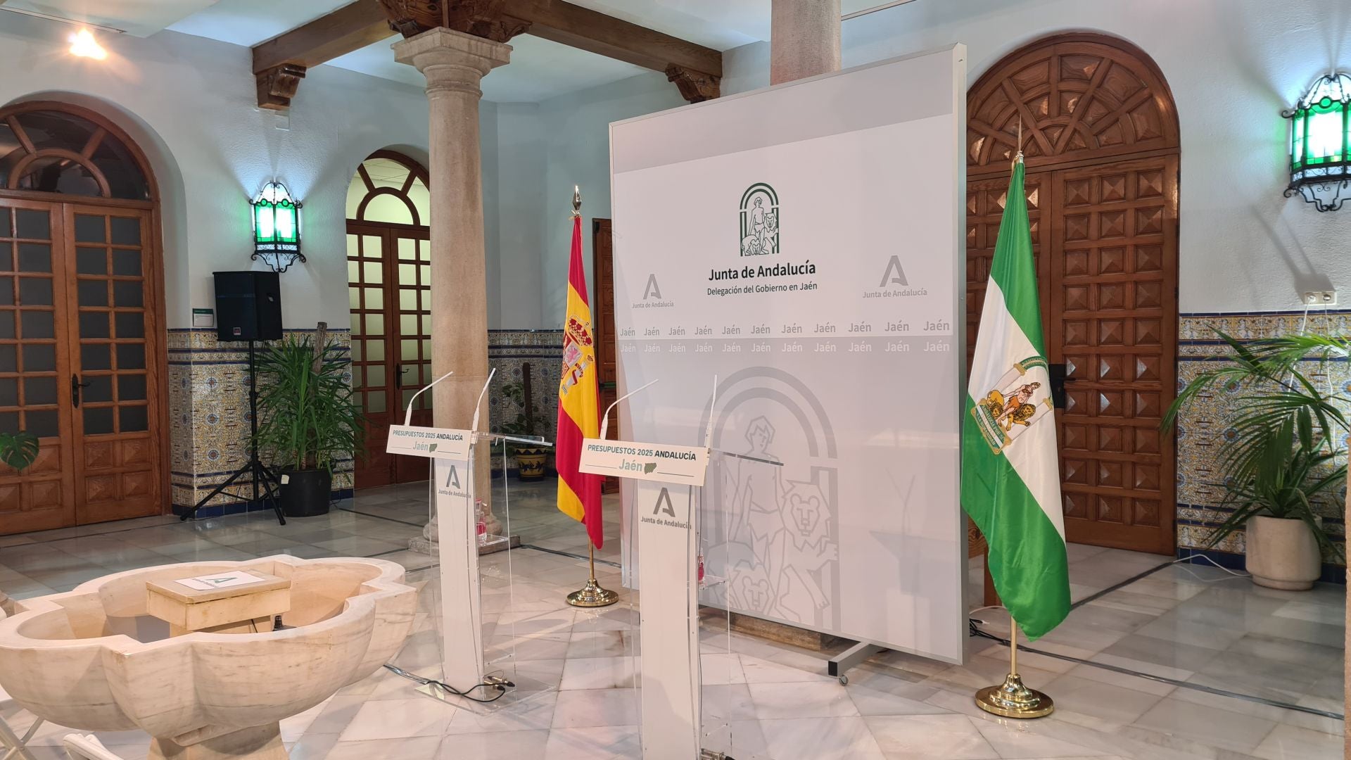 Antes de comparecer para explicar el borrador de presupuestos andaluces para 2025.