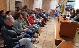 La diputada Lourdes Martínez define junto a los alcaldes y alcaldesas de Sierra Mágina las Áreas Urbanas Funcionales.