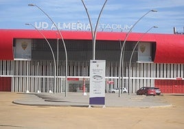 El UD Almería Stadium, sin trasiego de personas a las dos de la tarde.