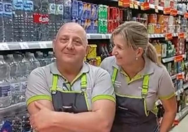 Tercera generación. El matrimonio al frente del supermercado.