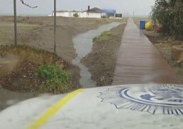 En Vera se inundó la avenida de Las Marinas.