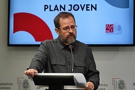 El PSOE de Granada critica los «recortes en el área de juventud» del Ayuntamiento