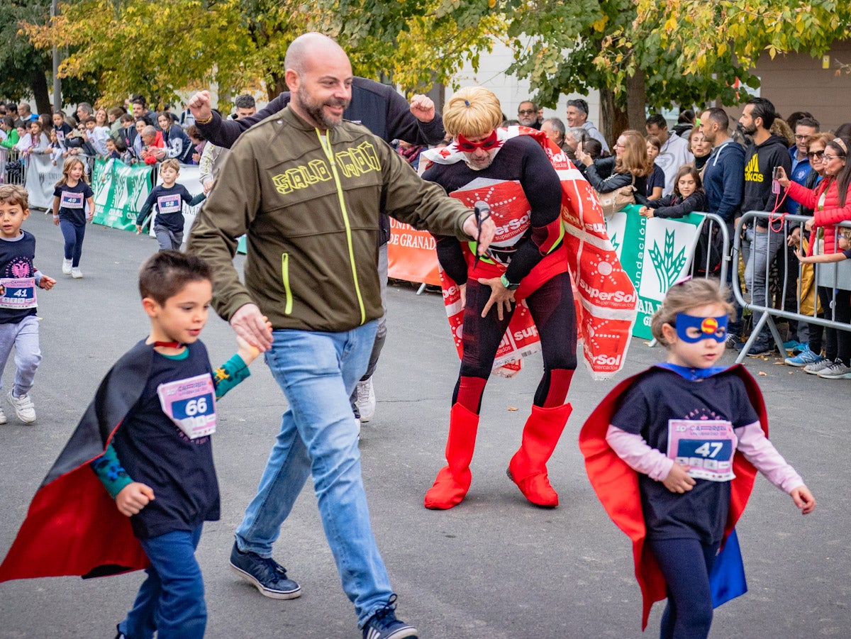 Las fotos de los niños en la X carrera urbana de la Universidad de Granada