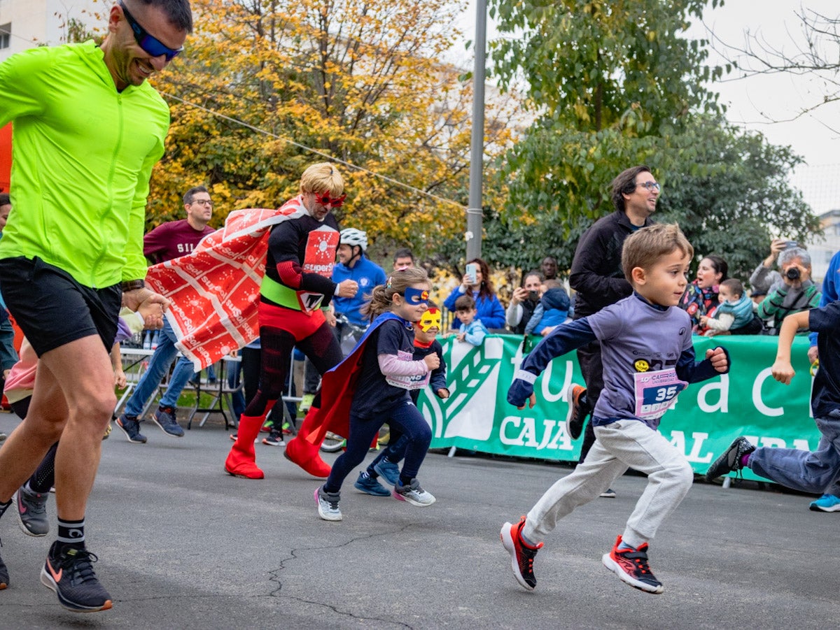 Las fotos de los niños en la X carrera urbana de la Universidad de Granada