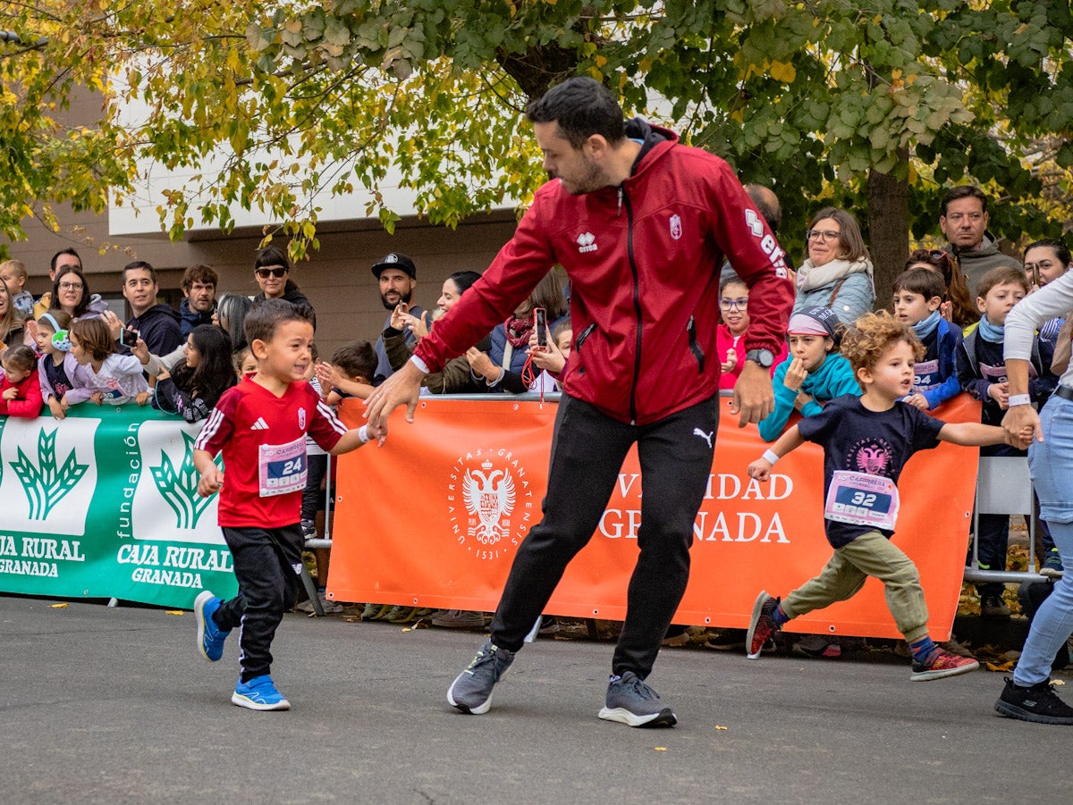 Las fotos de los niños en la X carrera urbana de la Universidad de Granada