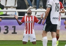Otero celebra el primer gol.