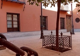 Placeta del Rector Ramón Vila en el barrio de San Matías.