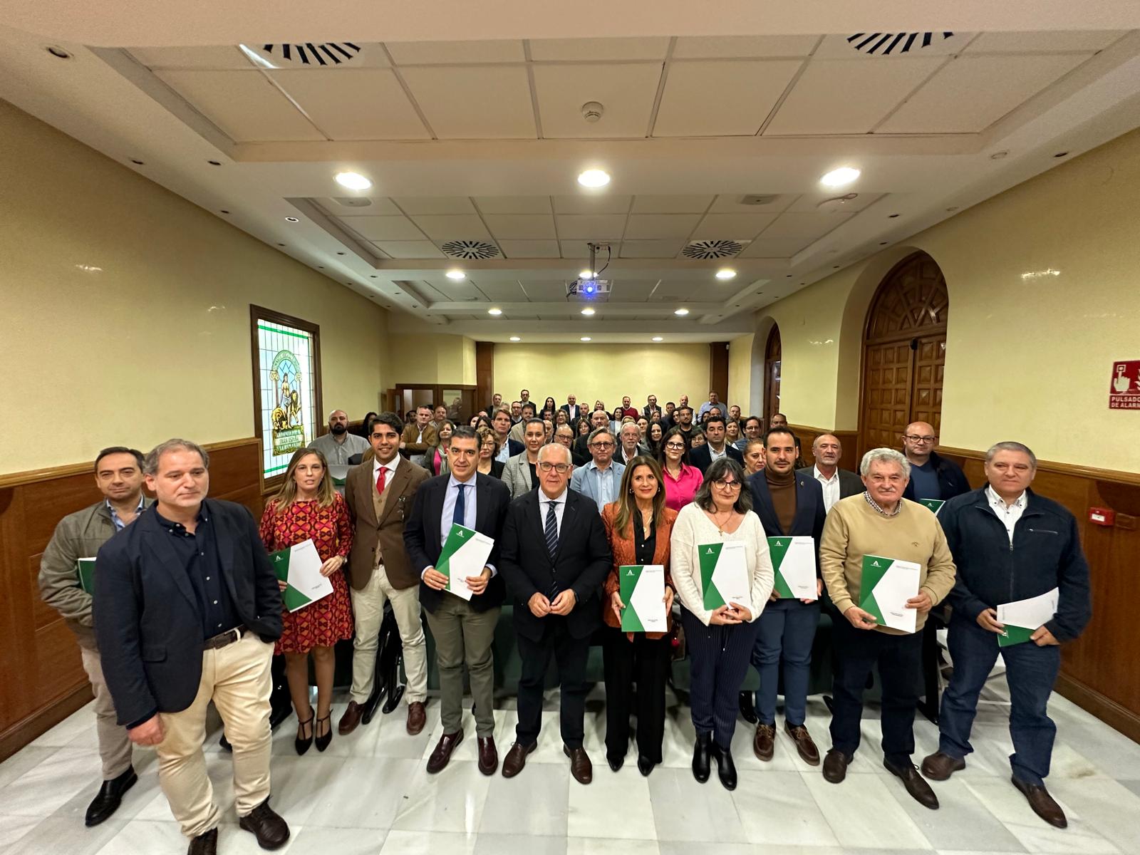 Acto de entrega de resoluciones a los ayuntaminetos de la provincia.