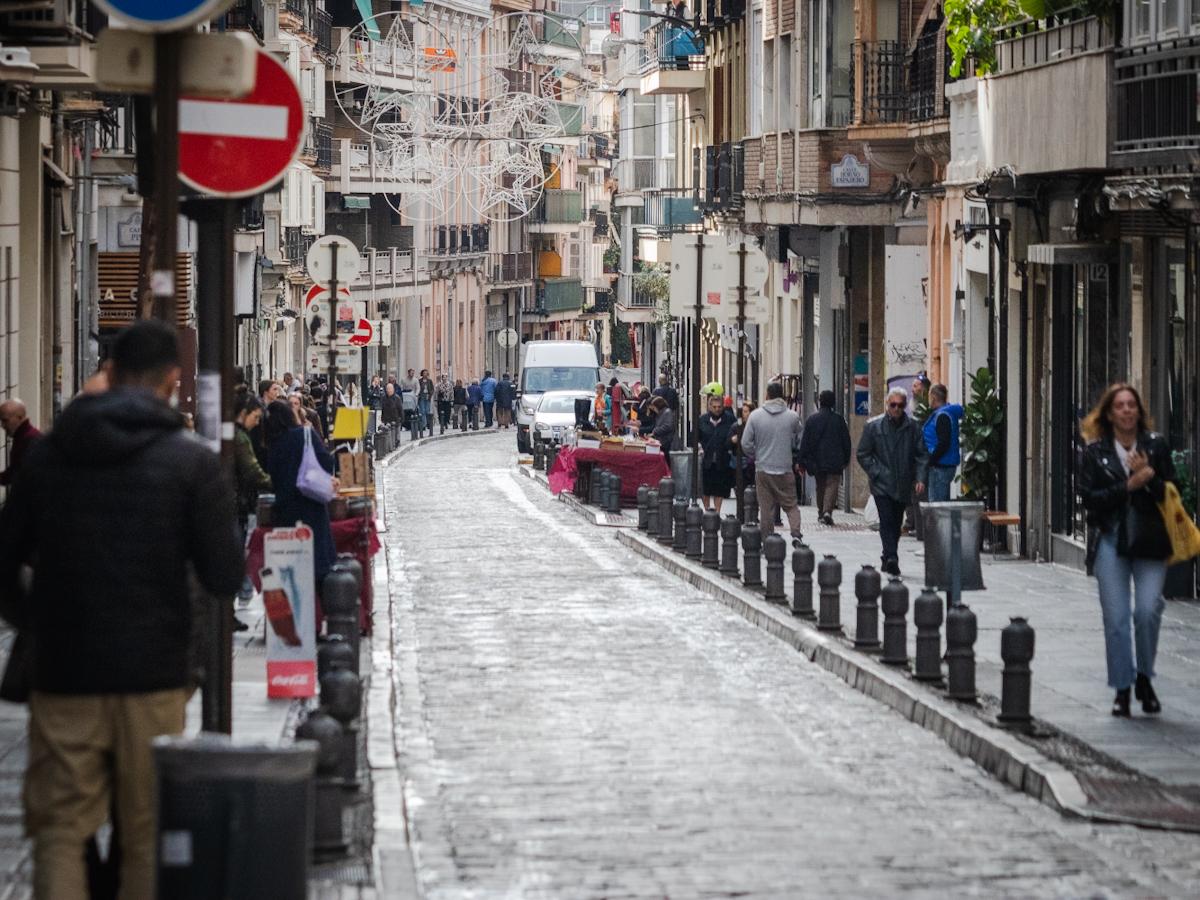 Las imágenes de Granada sin clases y sin tormentas este jueves