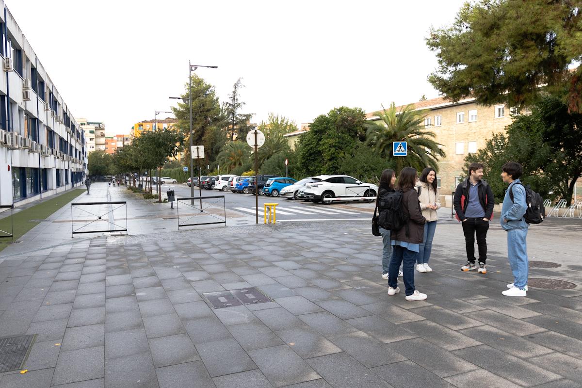 Las imágenes de Granada sin clases y sin tormentas este jueves