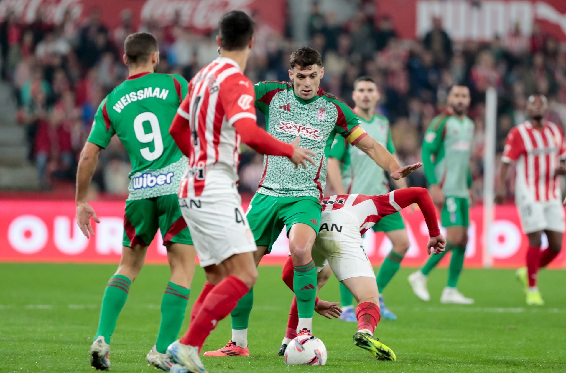 Las mejores imágenes del partido del Granada contra el Sporting