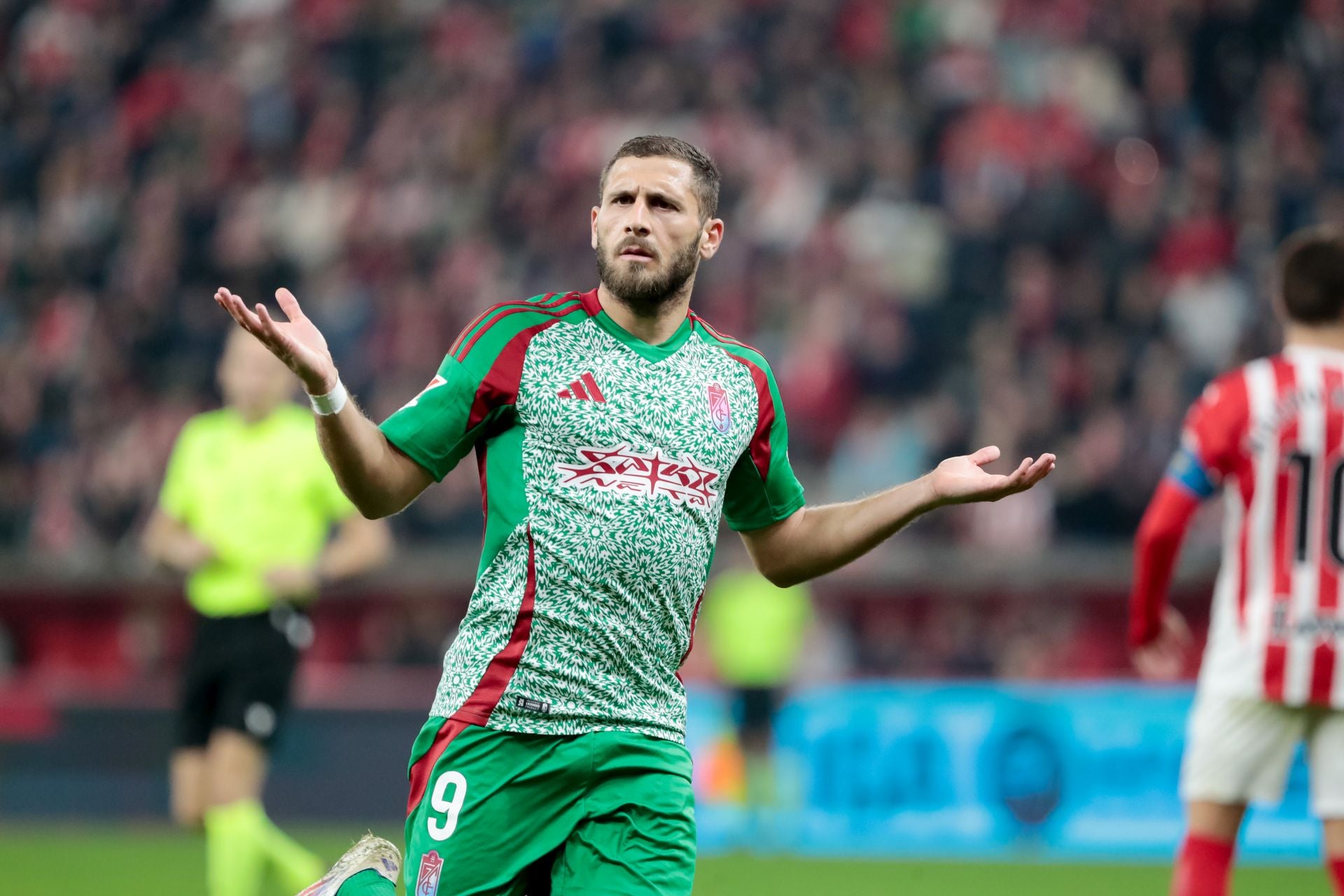 Las mejores imágenes del partido del Granada contra el Sporting