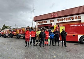 La Diputación ha dotado con nuevos vehículos a sus bomberos.