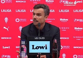 El entrenador del Sporting, Rubén Albés, comparece en sala de prensa.
