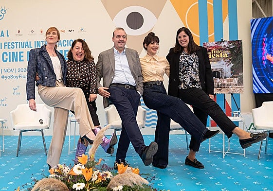 'Fin de fiesta' realiza un retrato ácido, y a la vez divertido, de la 'alta sociedad'