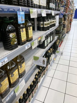 Últimas horas en Carrefour por la oferta del aceite de oliva La Española tirado de precio