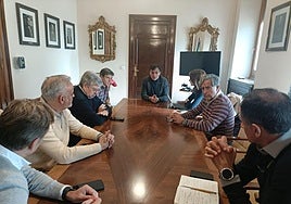 Reunión entre el Ayuntamiento, los comerciantes y Vialterra.