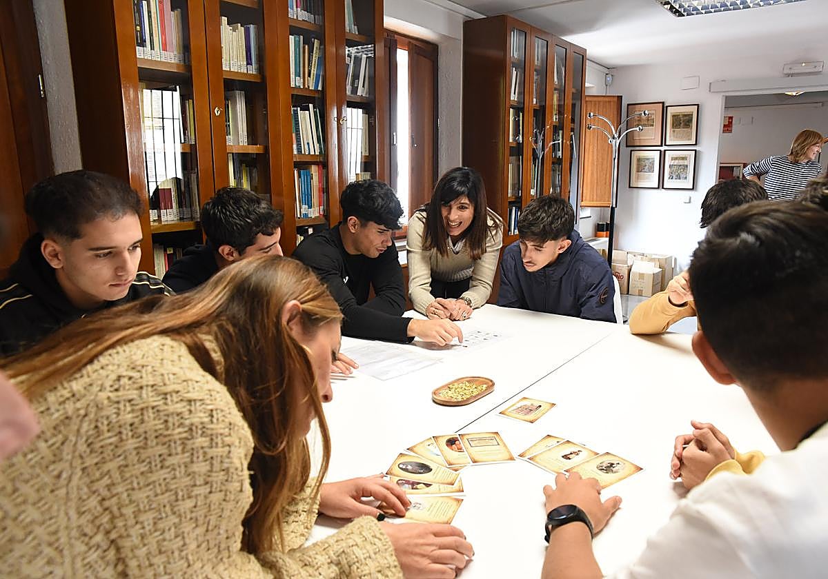La Casa Molino de Ángel Ganivet acoge un programa educativo sobre la importancia de la luz y el ahorro energético