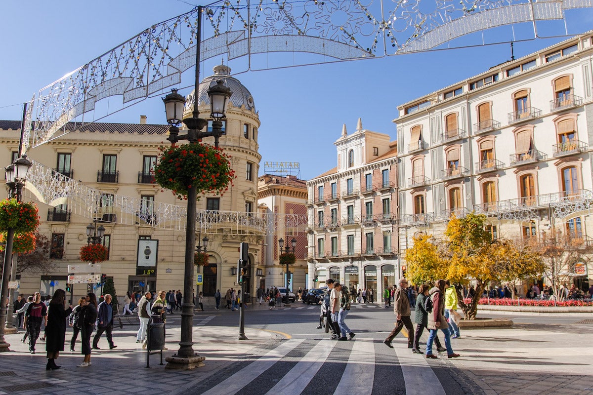 Lámparas de salón iluminarán la Navidad en la Plaza del Carmen