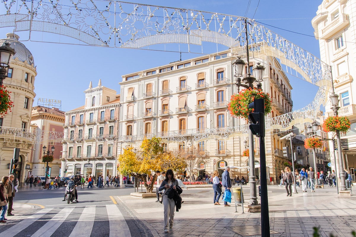 Lámparas de salón iluminarán la Navidad en la Plaza del Carmen