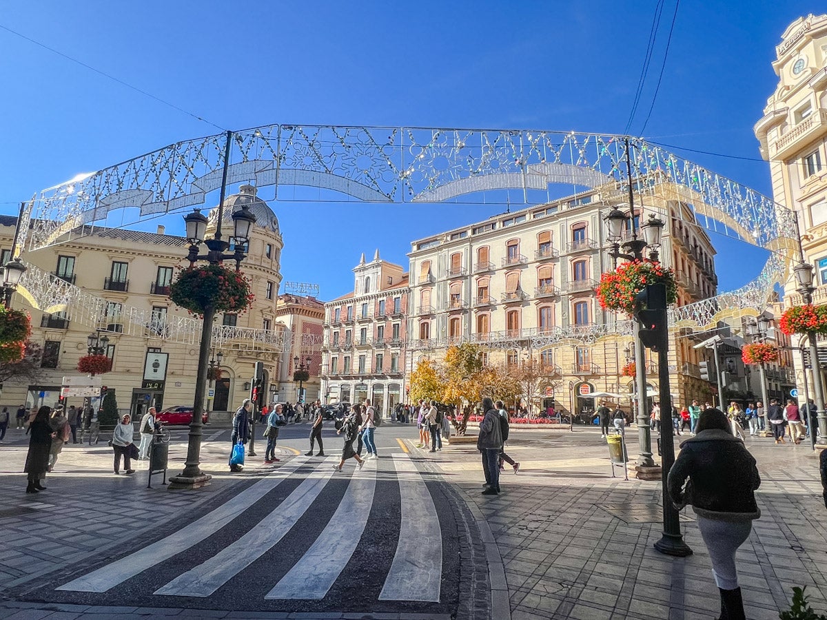 Lámparas de salón iluminarán la Navidad en la Plaza del Carmen