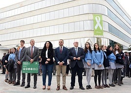 Concentración a las puertas de la sede de la Diputación de Granada por el 25N.