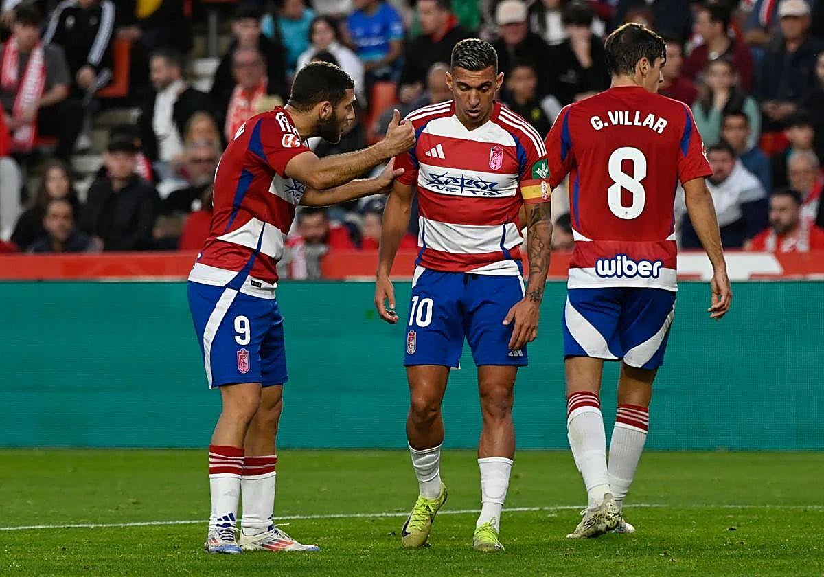 Wiesmann y Uzuni, dos jugadores con peso en el Granada,.