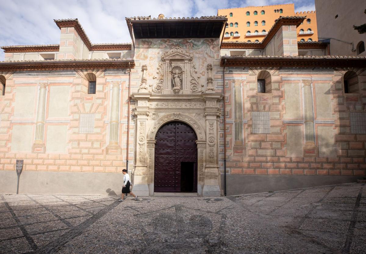 El exterior de la iglesia de San Cecilio, con todos sus andamios retirados.