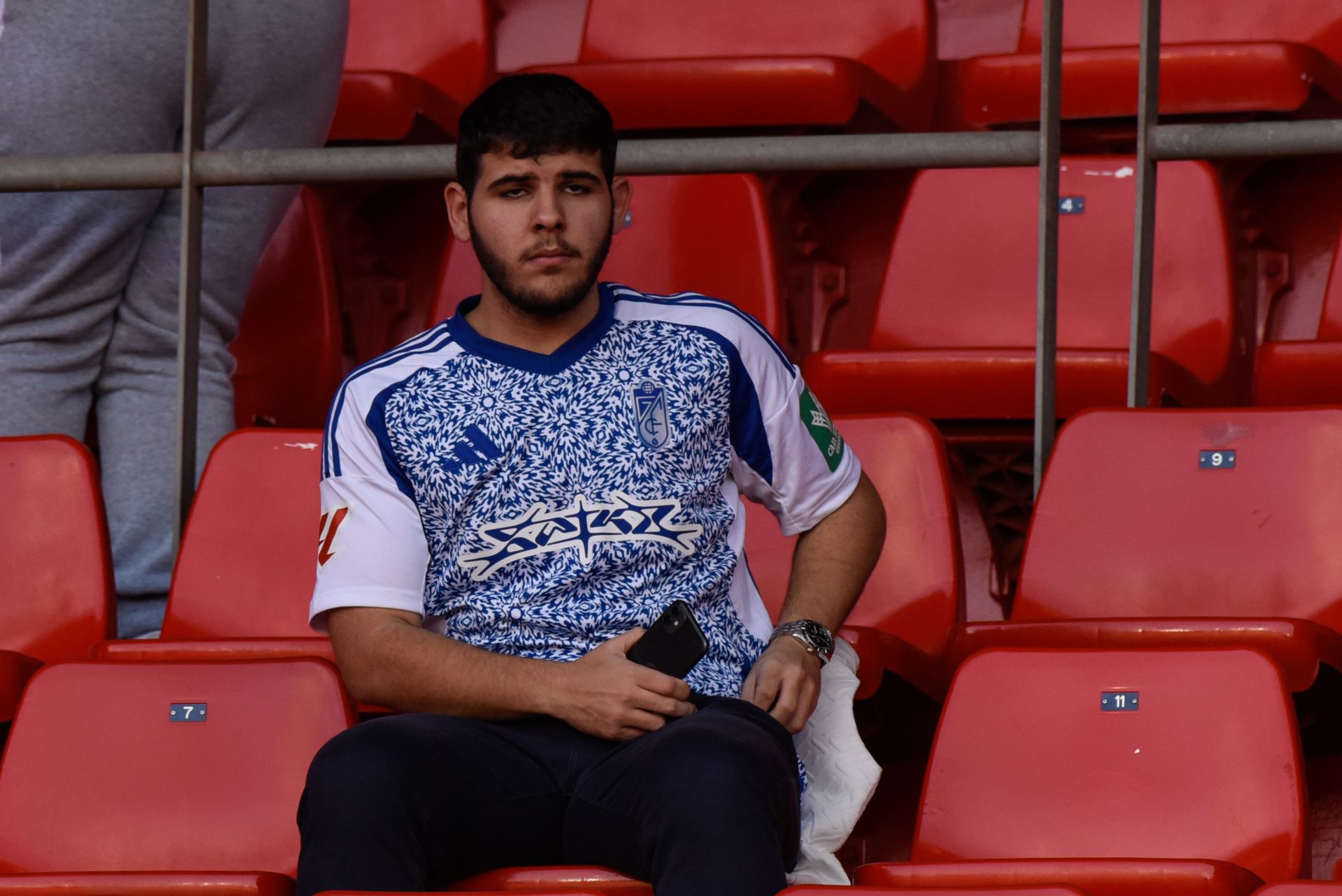 Encuéntrate en la previa y en el estadio en el Almería-Granada