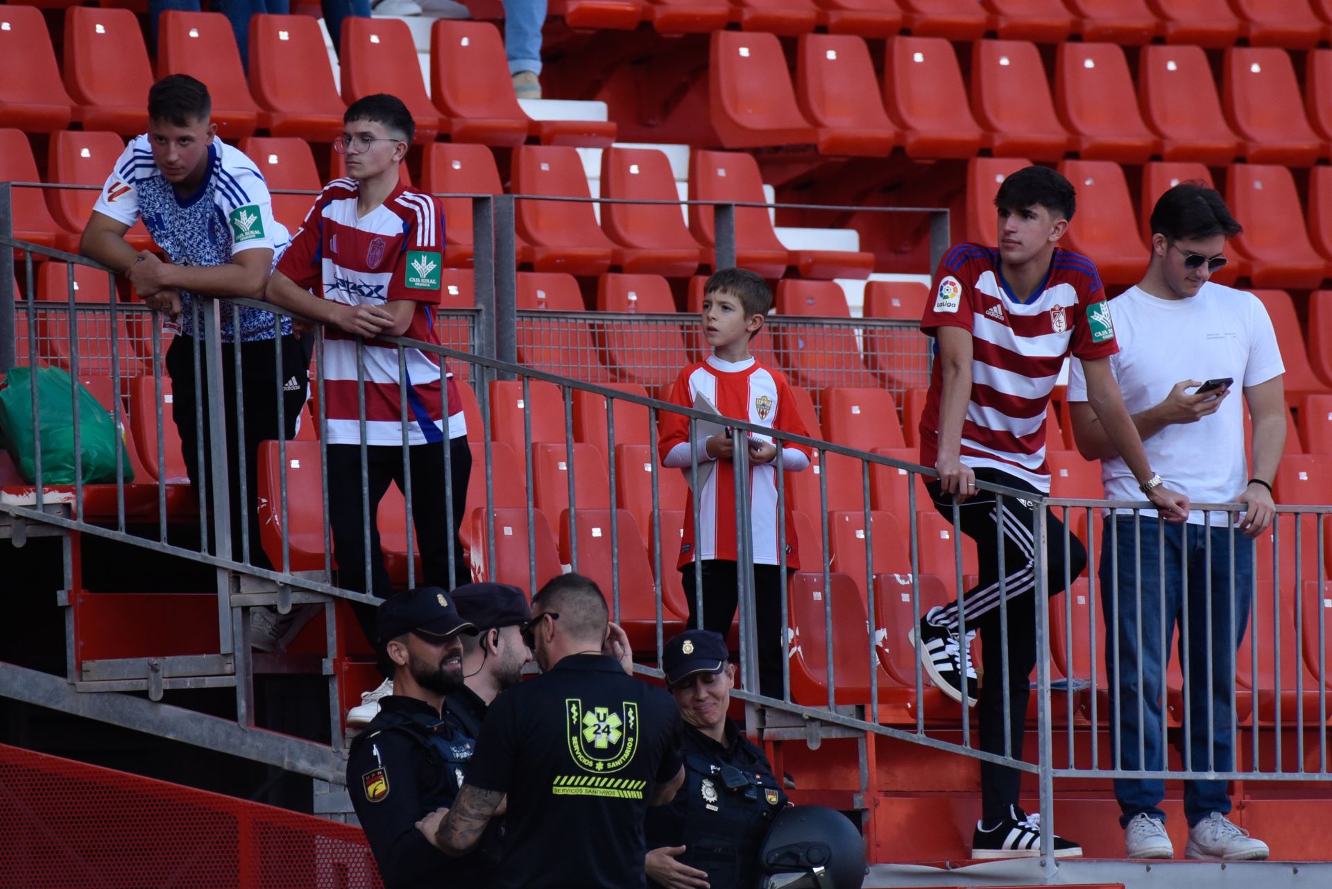 Encuéntrate en la previa y en el estadio en el Almería-Granada