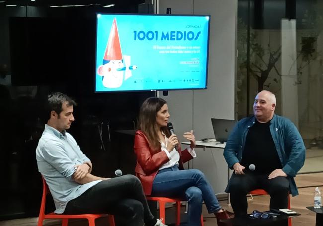 Guillermo López, Esther Ontiveros, y Antxon Benito.