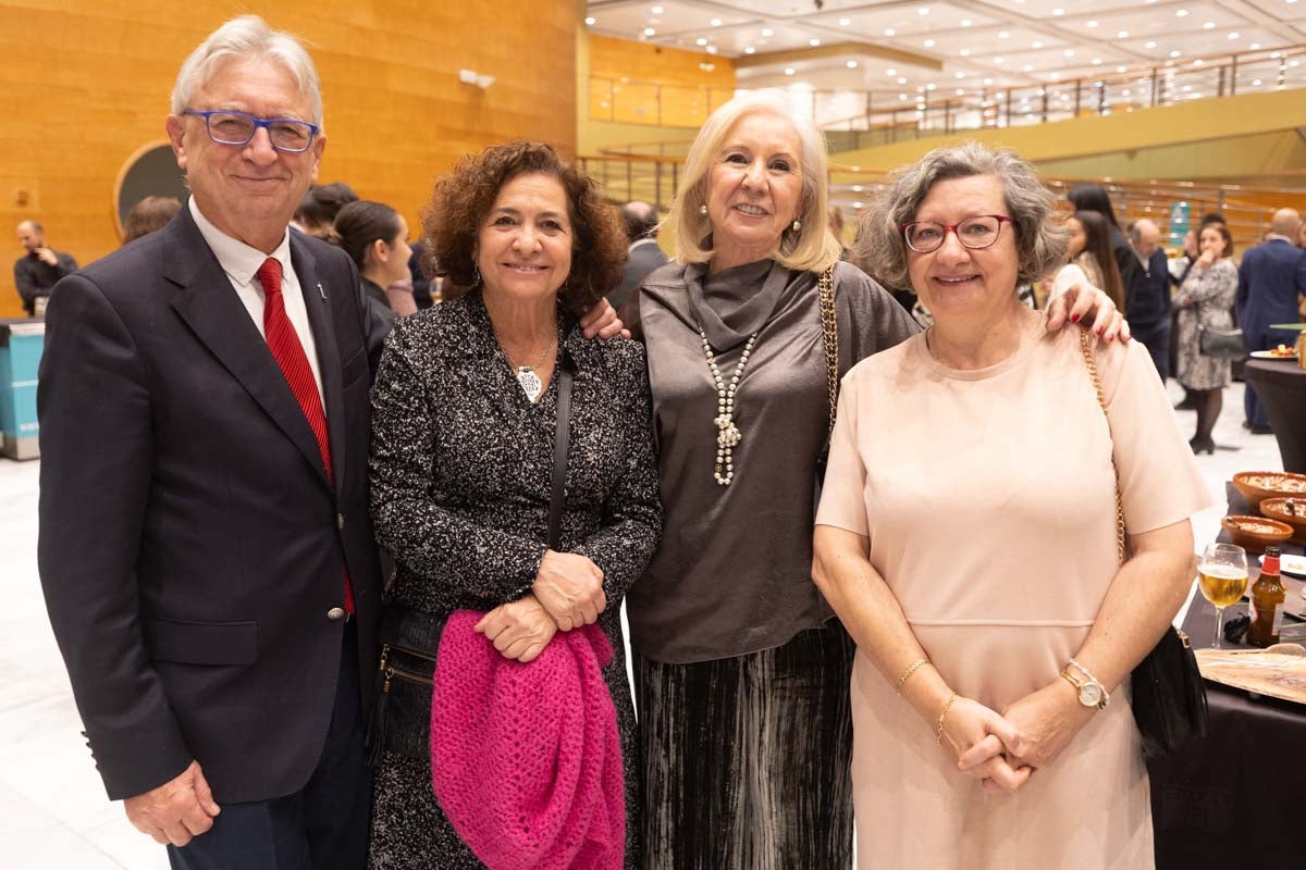 La alfombra roja y el cóctel de los IDEALES