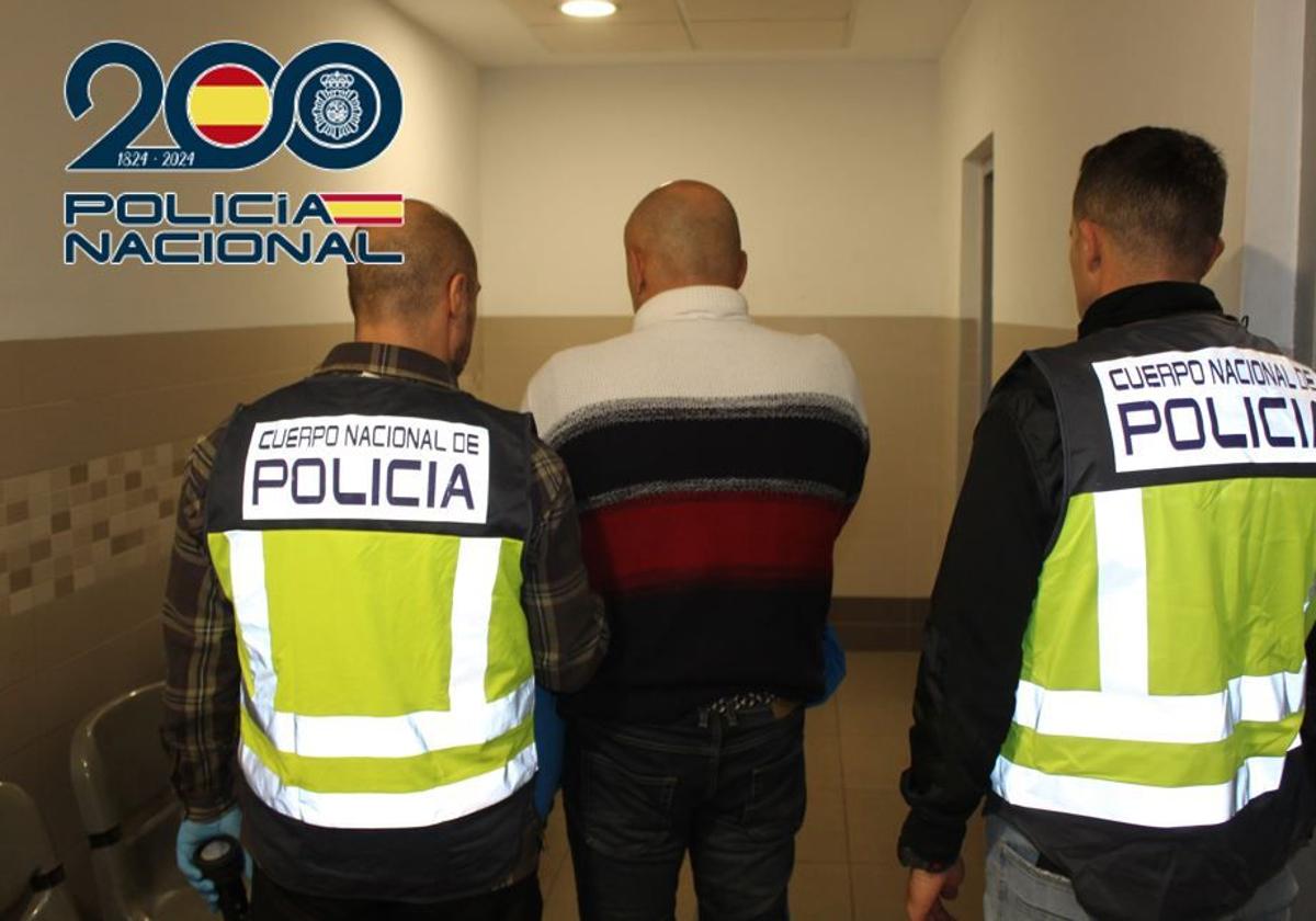 El detenido, en dependencias policiales.