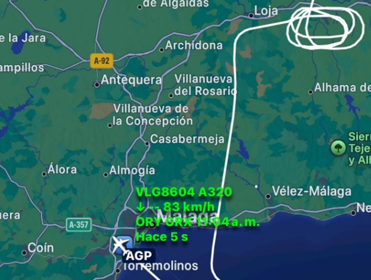 Mapa que muestra el intento de aterrizaje en Granada y el vuelo desviado a Málaga.