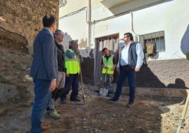 Visita del subdelegado del Gobierno en Almería a Fiñana.