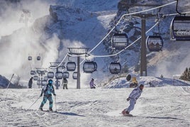 Así ha sido el estreno de la temporada de esquí en Sierra Nevada