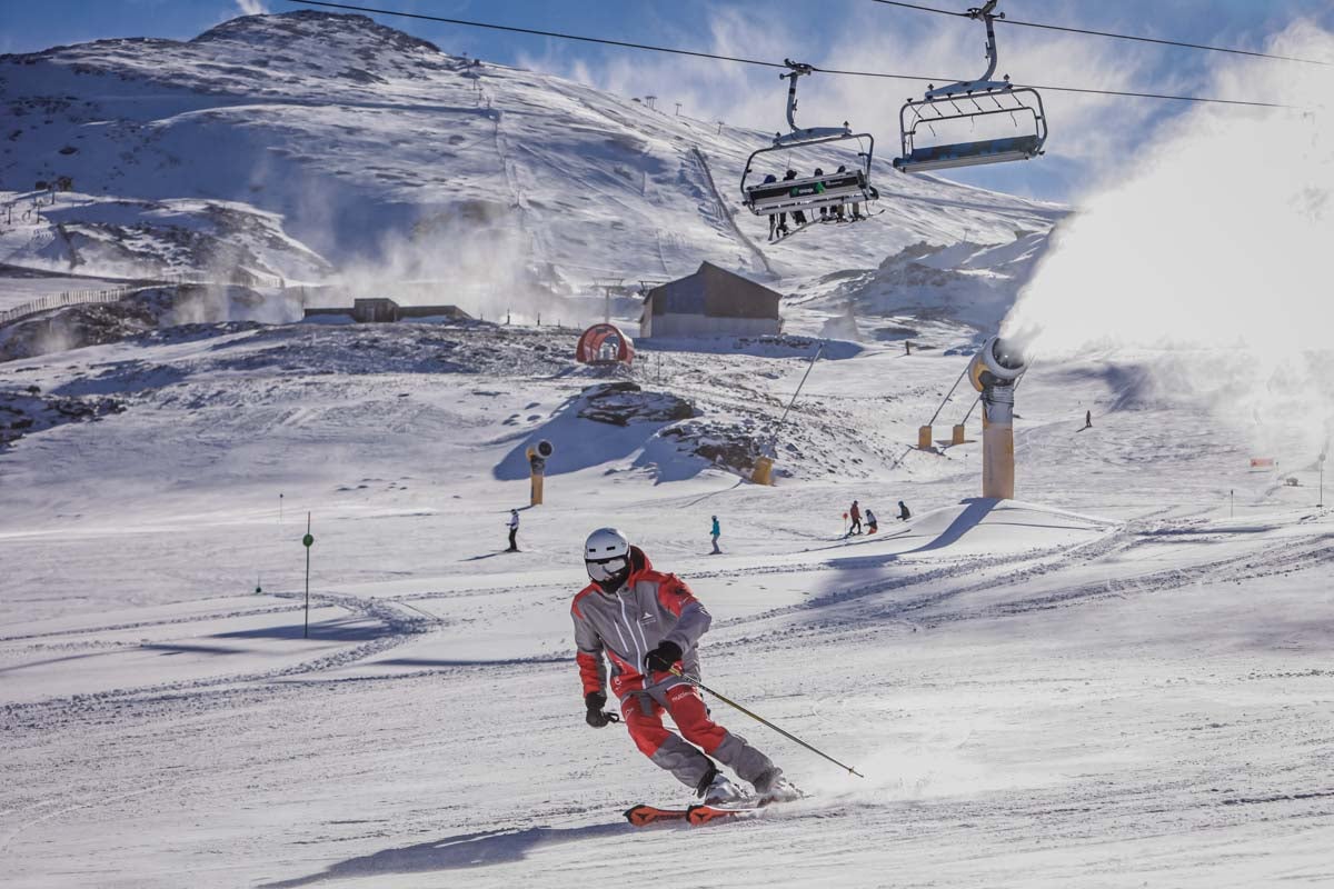 Así ha sido el estreno de la temporada de esquí en Sierra Nevada