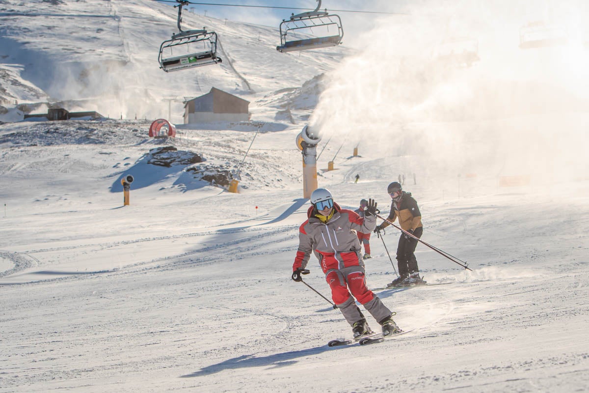 Así ha sido el estreno de la temporada de esquí en Sierra Nevada