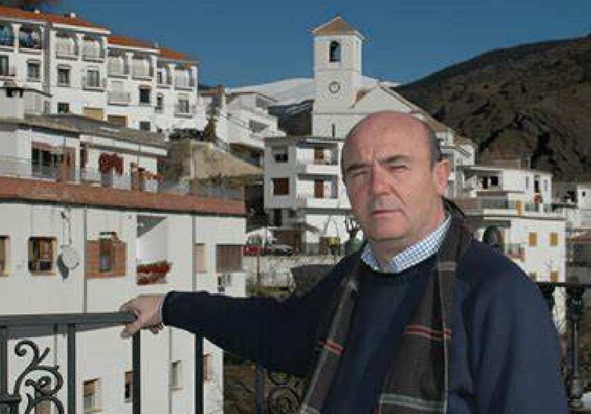 Muere el secretario del Ayuntamiento de Alpujarra de la Sierra durante 36 años