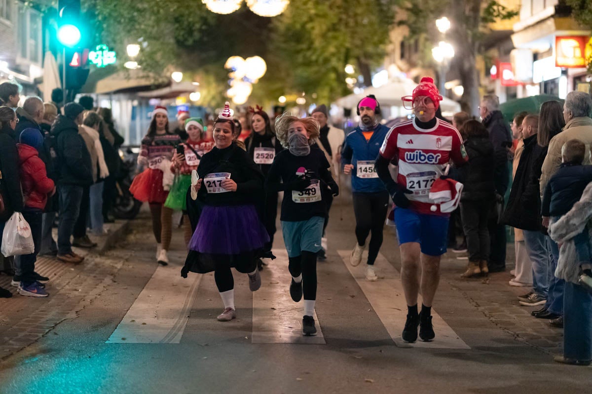 Encuéntrate en la carrera nocturna de disfraces de Granada