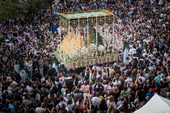 El besamanos de la Esperanza comenzará este domingo