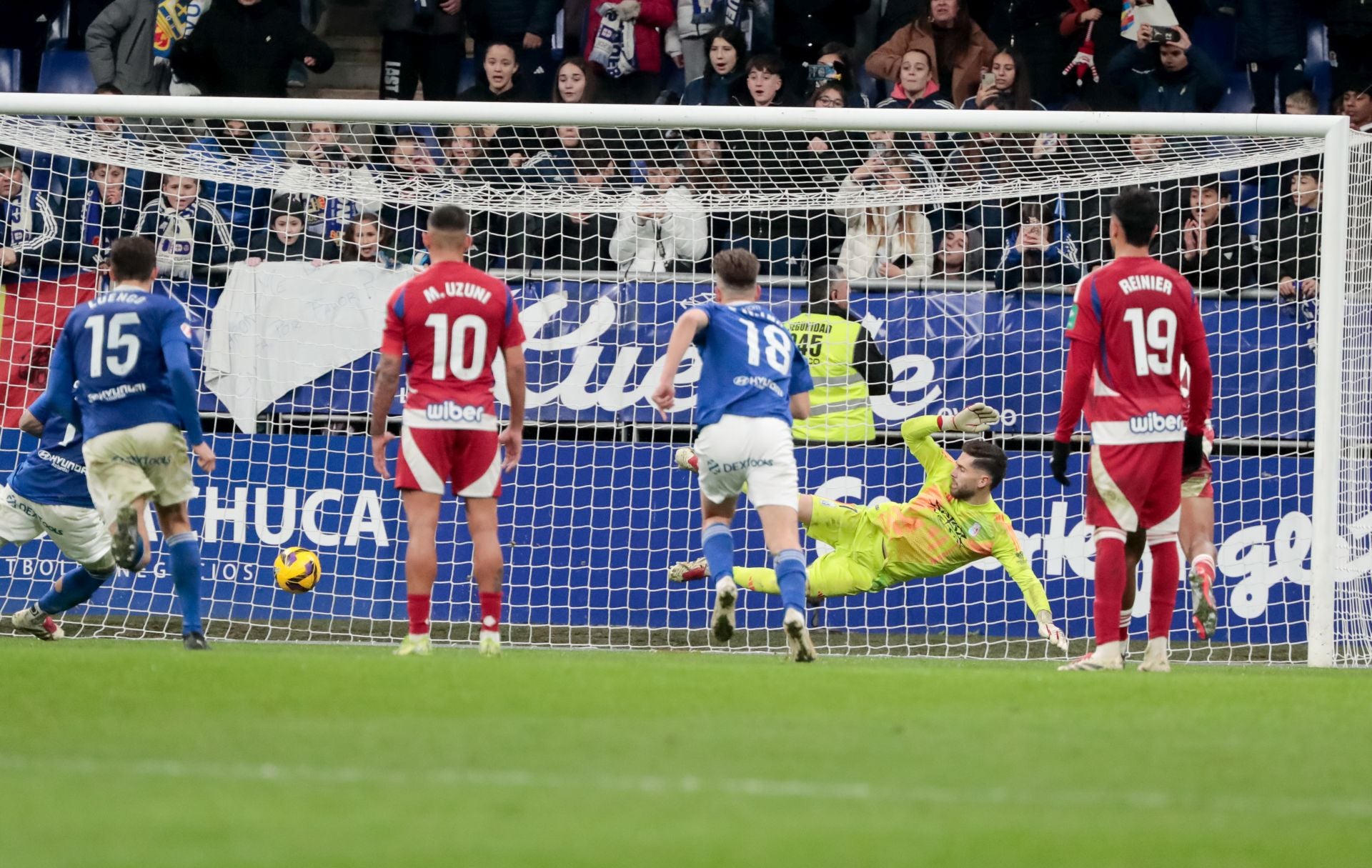 Las mejores imágenes del partido del Granada CF contra el Real Oviedo