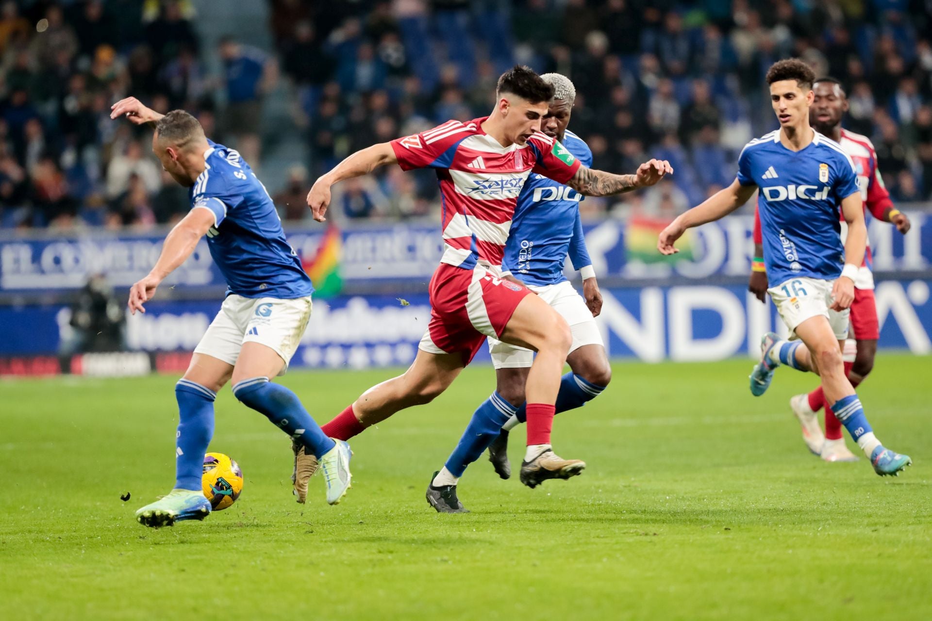 Las mejores imágenes del partido del Granada CF contra el Real Oviedo