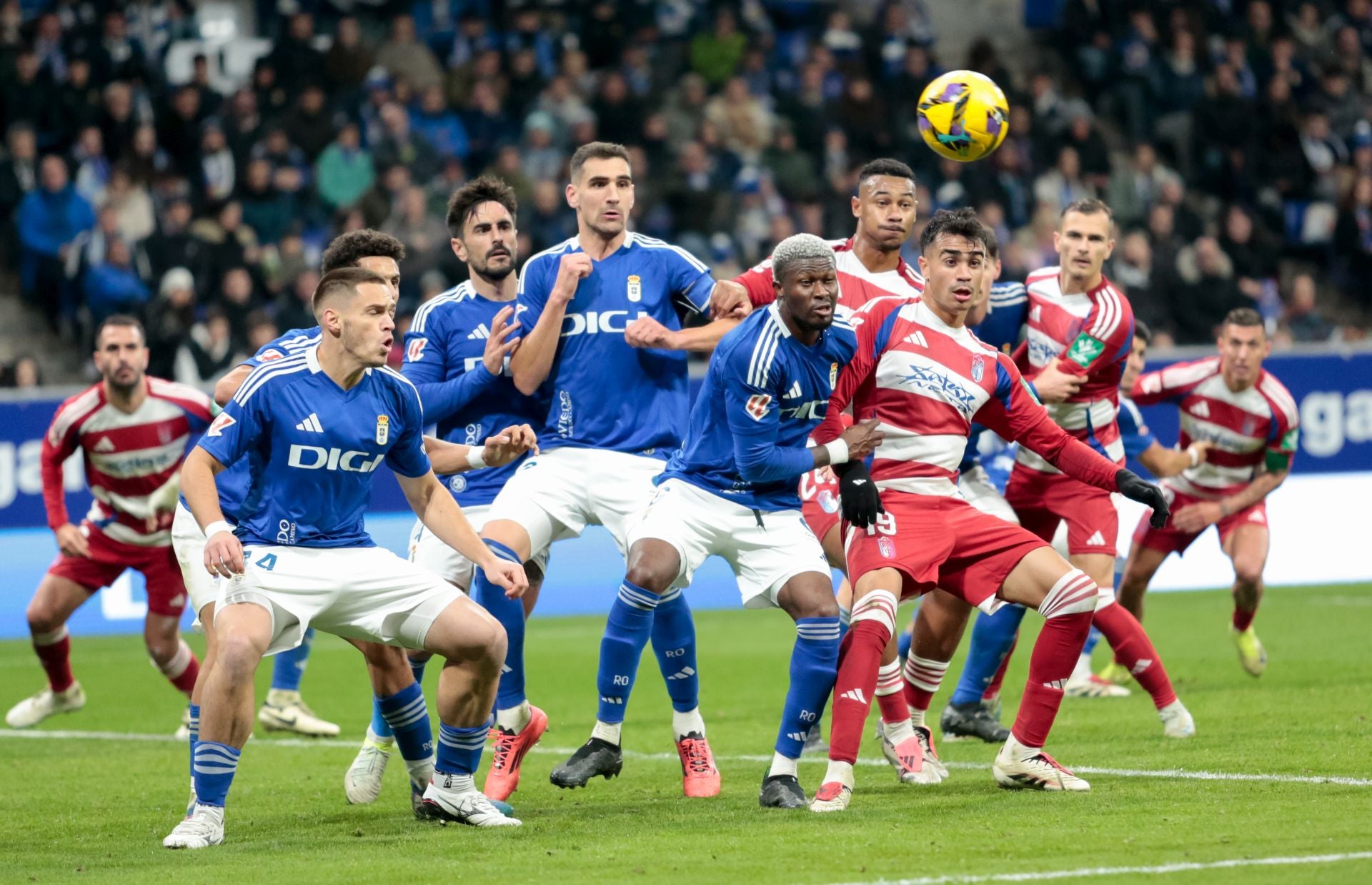 Las mejores imágenes del partido del Granada CF contra el Real Oviedo